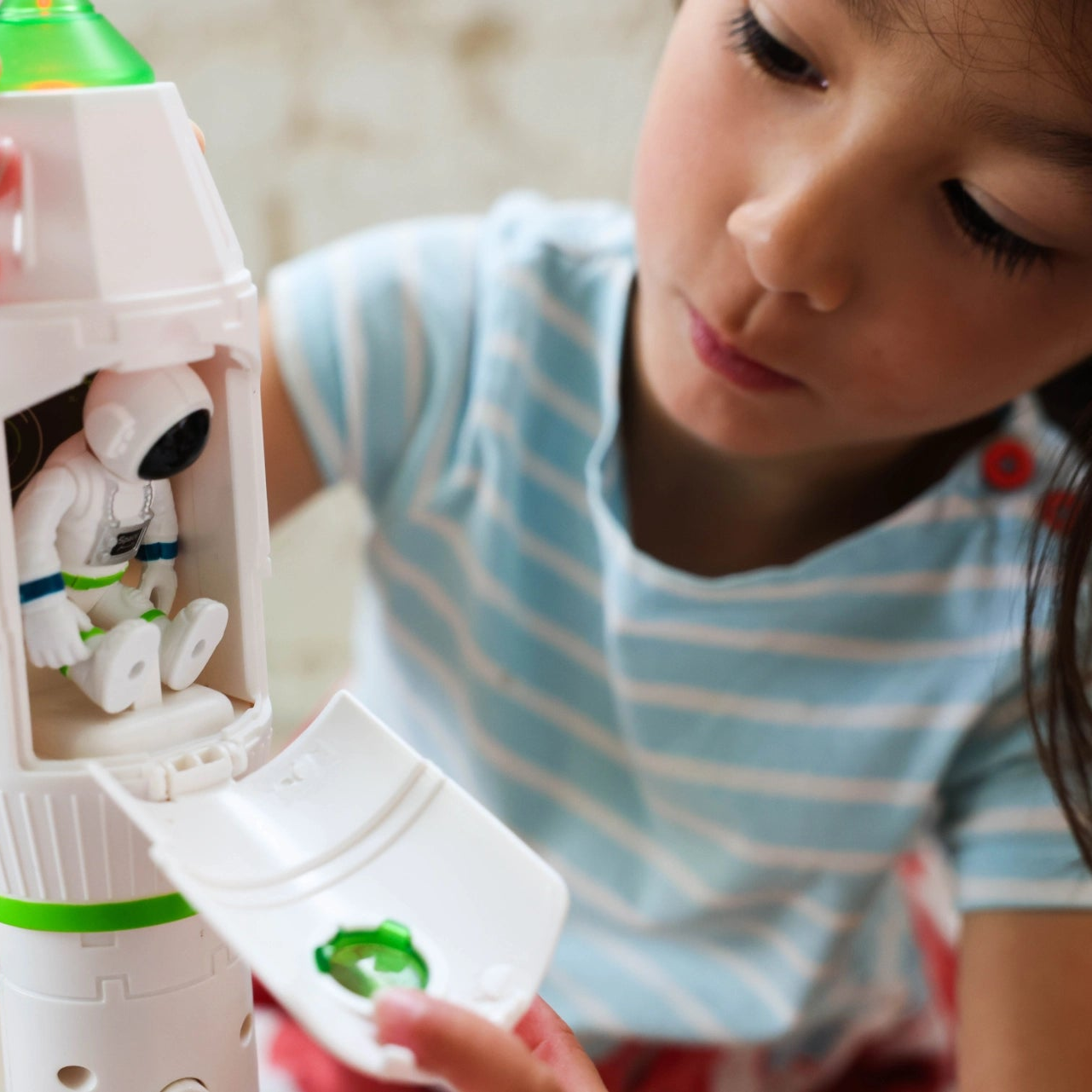 Juguetes espaciales para niños de 3 a 5, 6, 7 y 8 años: nave espacial aventurera